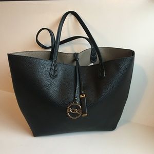 Reversible vegan leather tote - black and grey